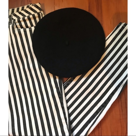 women’s black wool baret - Picture 2 of 4